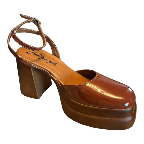 FREE PEOPLE Patent Leather Pumps Double Stack Platform Pecan Italy EU 39.5 US 9 - Picture 1 of 13